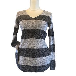 a.n.a. 100% Cotton 🆕 NWOT Striped Oversized Sweater Black & Gray Sz XS/S